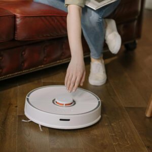 How do I choose a robot vacuum